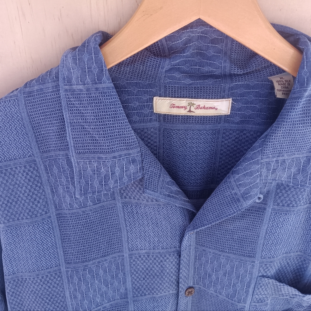 Tommy Bahama Mens shirt xl